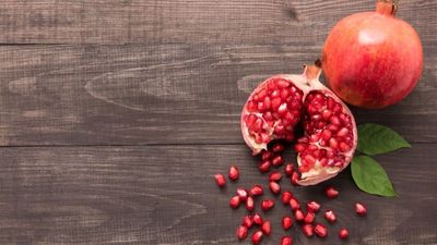 Is Pomegranate Good for Diabetes? - Sugar.fit's photo